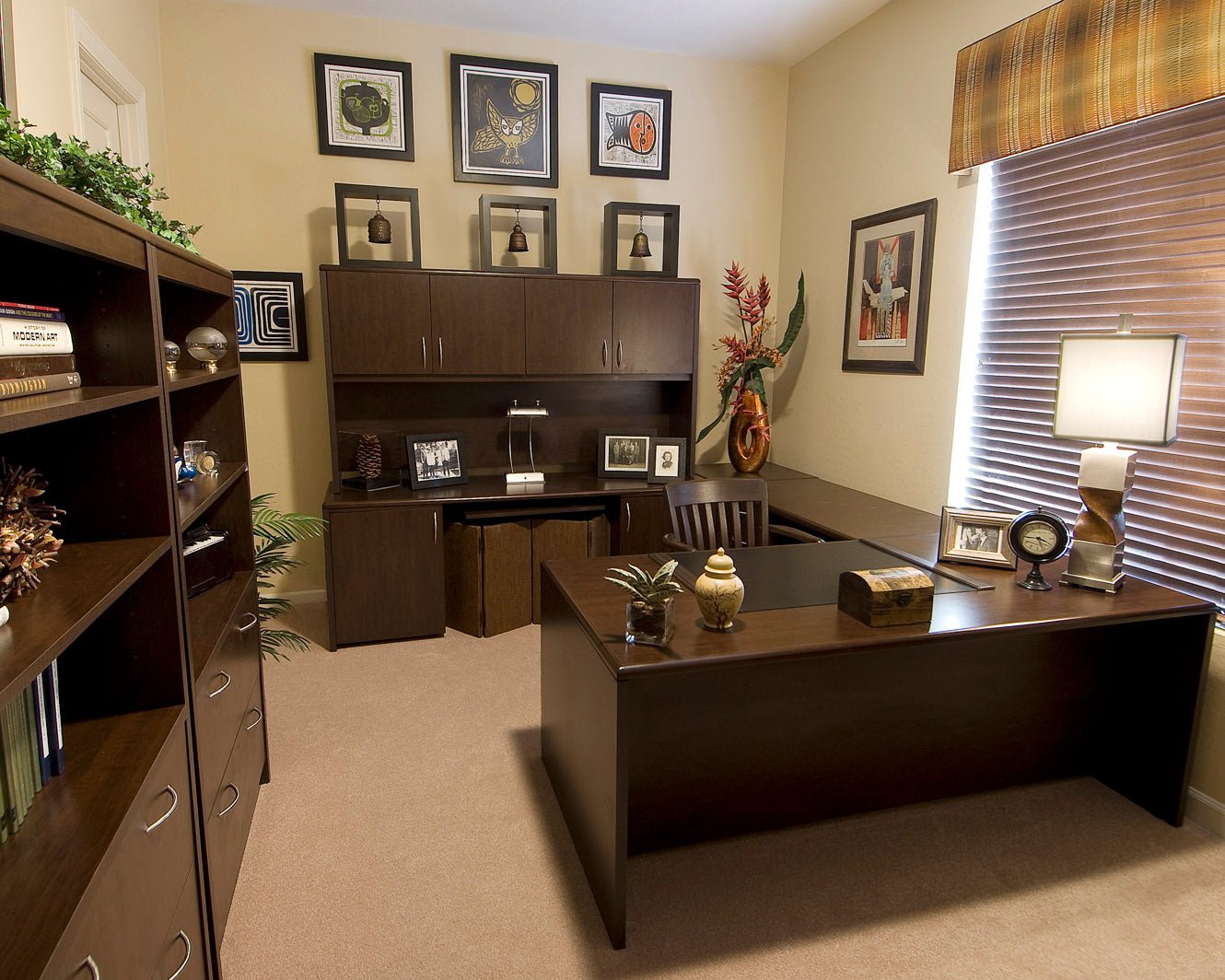 Why do we need Office Decors? - Fabzie - Home Decor Elegance