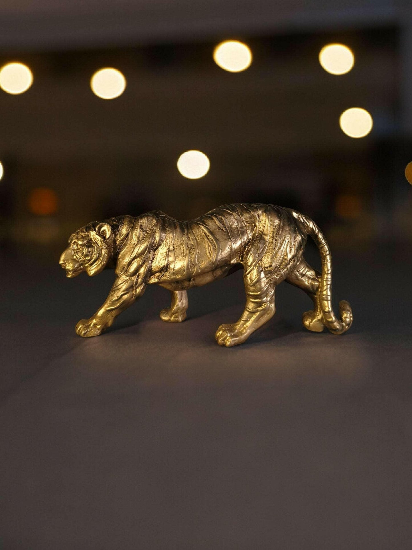 Bengal Tiger Statue - Majestic Wildlife Home Décor - Fabzie - Home Decor Elegance