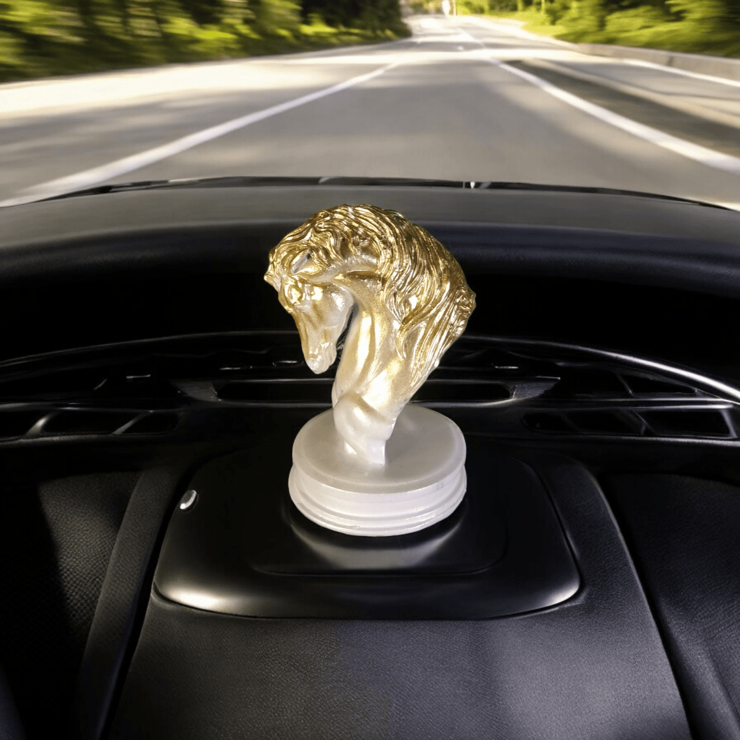Car dashboard Horse Head Statue - Elegant Equestrian Decor - Fabzie - Home Decor Elegance