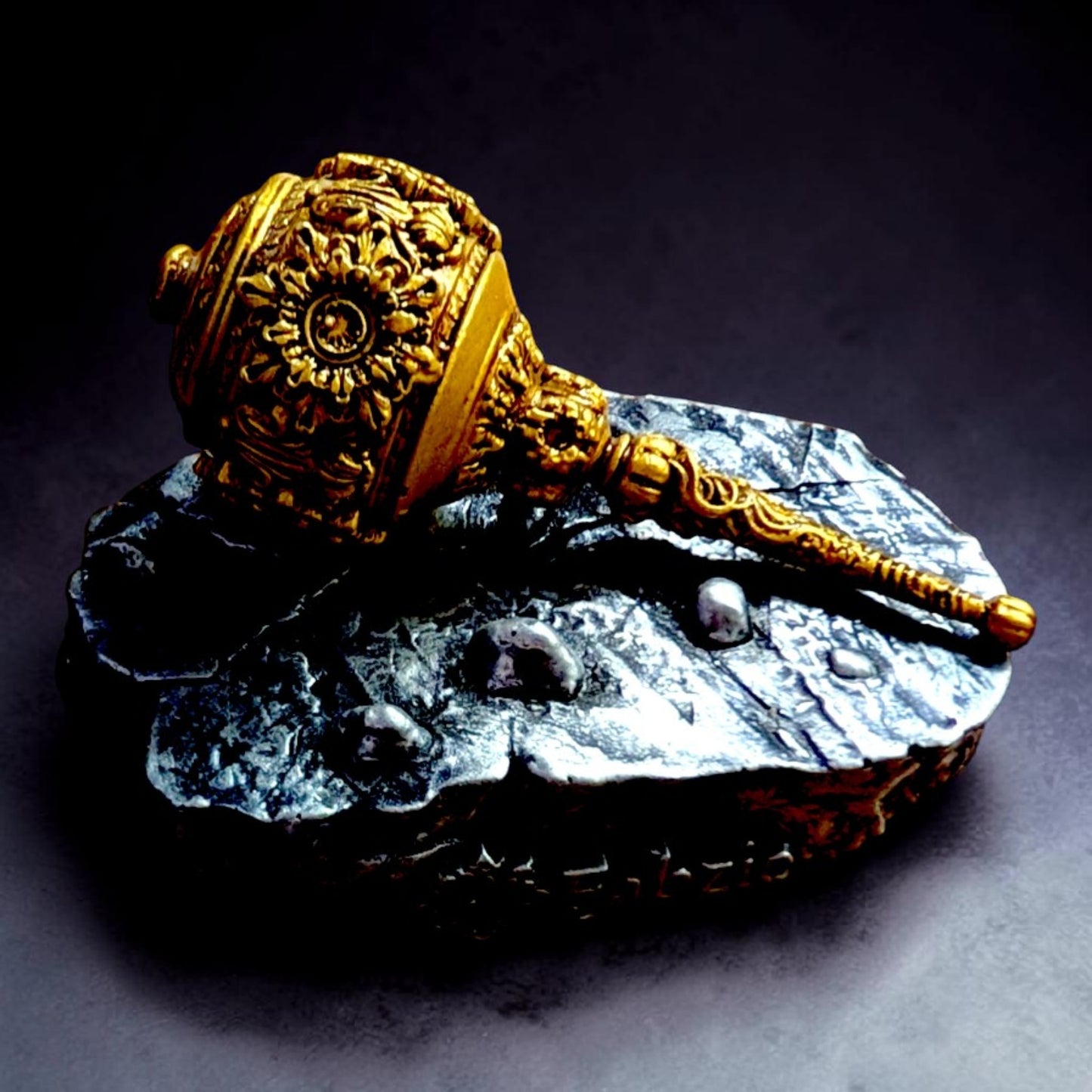 Hanuman Gada Idol for Home & Car Dashboard – Strength, Devotion & Vastu Energy (Copy) - Fabzie - Home Decor Elegance