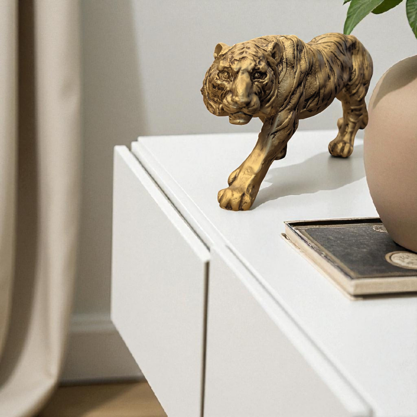 Bengal Tiger Statue - Majestic Wildlife Home/ Office Décor - Fabzie - Home Decor Elegance