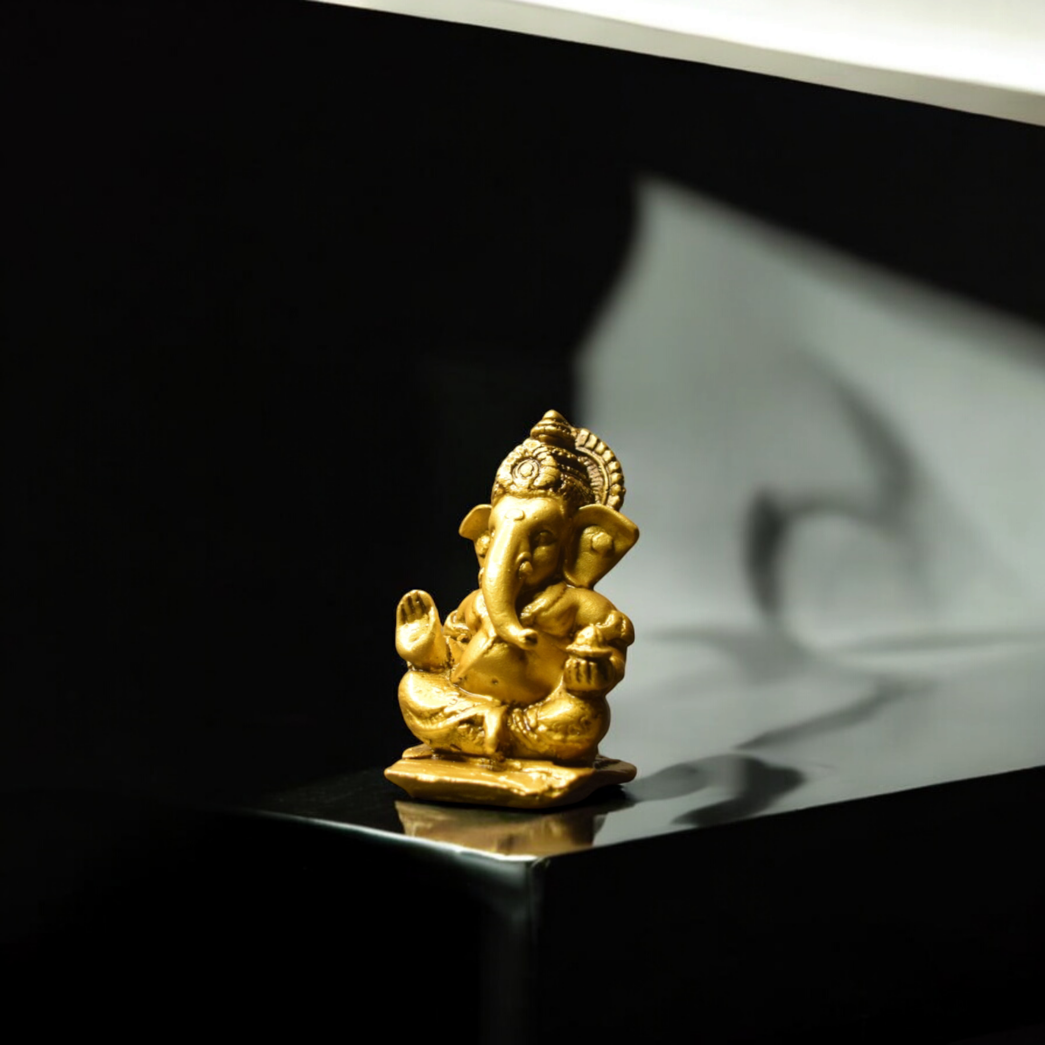 Ganesh ji Murti for Office Decors