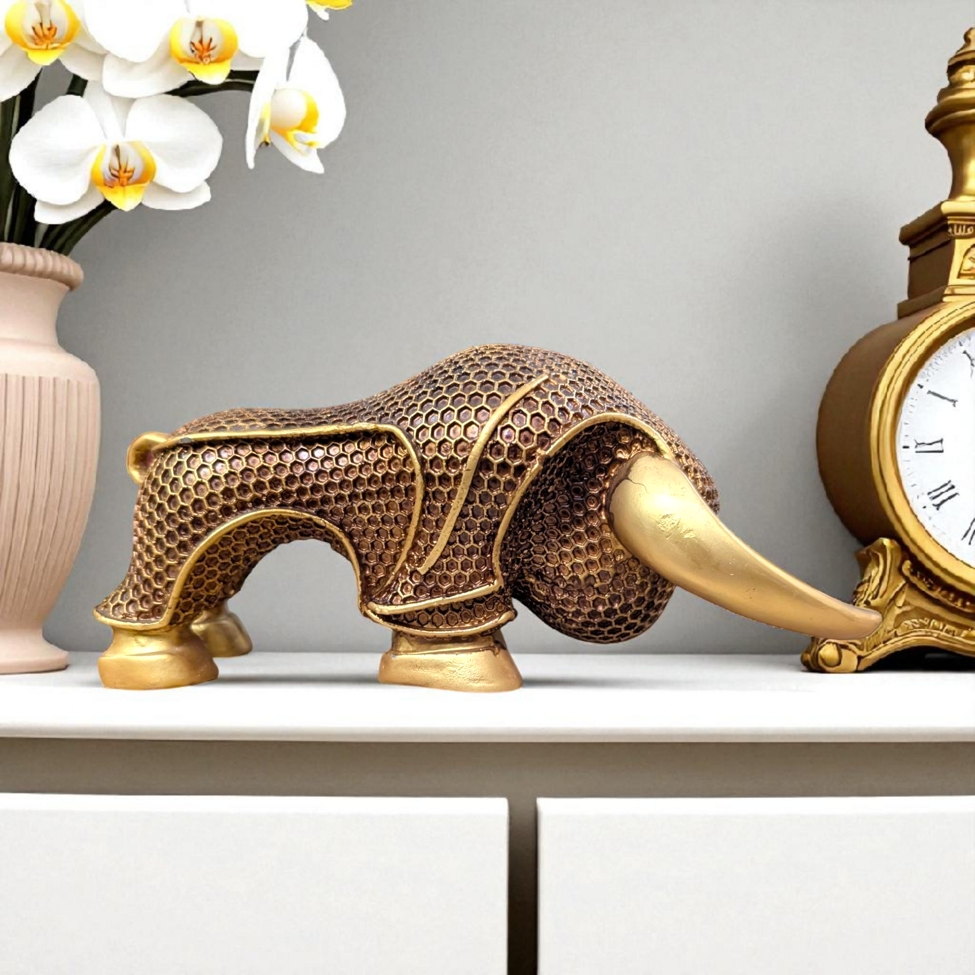 Bull Geometrical Sculpture – Symbol of Strength, Prosperity, and Ambition - Fabzie - Home Decor Elegance