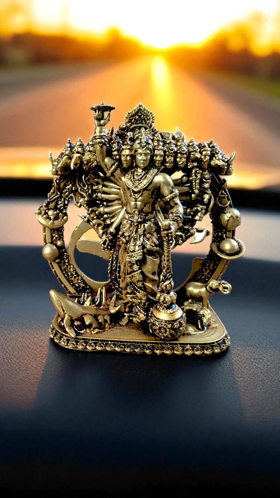 Vishwaroopam Car Dashboard Idol – The Form that Reveals the Universal Truth of All Beings - Fabzie - Home Decor Elegance